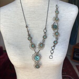 Elegant Silver and Blue Necklace Set